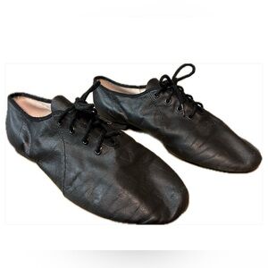 Bloch “Ladies Jazzsoft Leather Jazz Shoes” in black